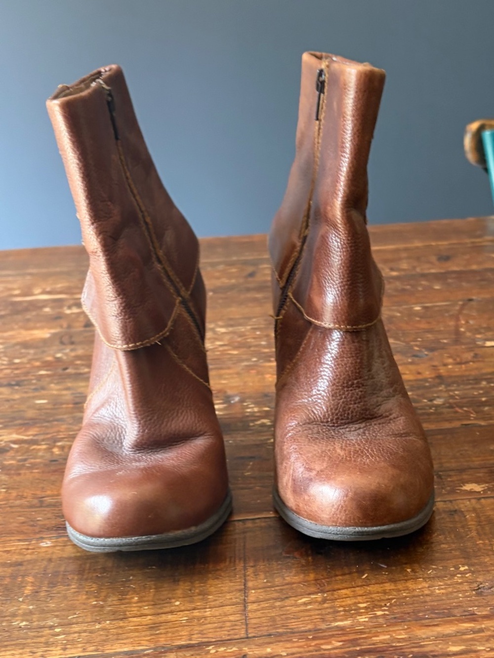 boc Women's Leather Healed Bootie, Brown Pebbled Leather, Size 10